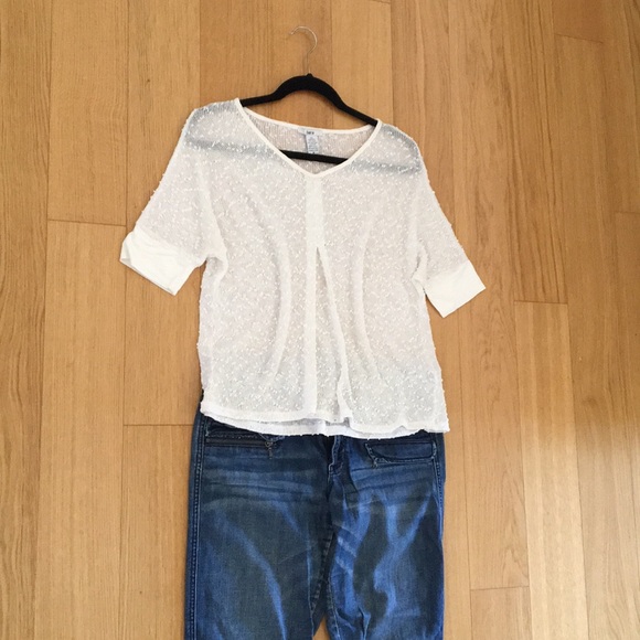 Cute knit top - Picture 2 of 3